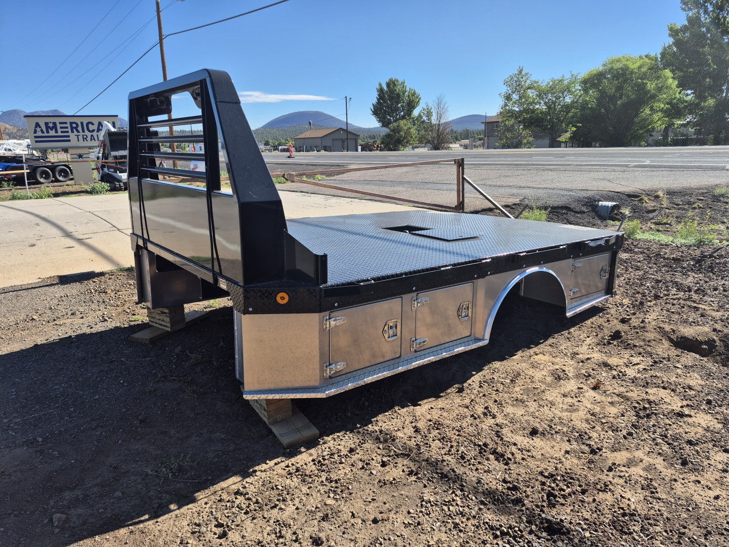 Hillsboro 500 Series Hybrid Truck Bed