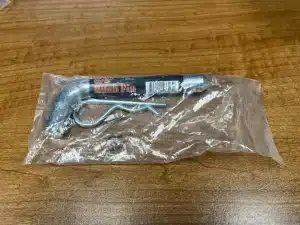 Hitch Pin, 5/8″, Clamshell, w/Hairpin Cot