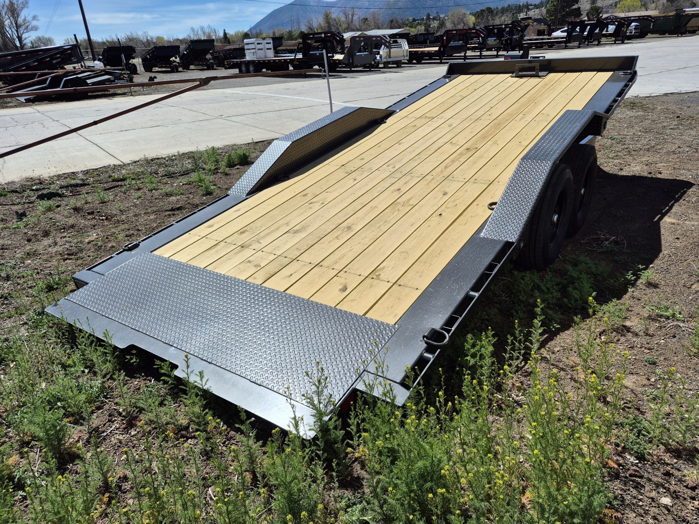 2026 MAXX-D Tilt Equipment /14,000 GVWR/102″ x 20′